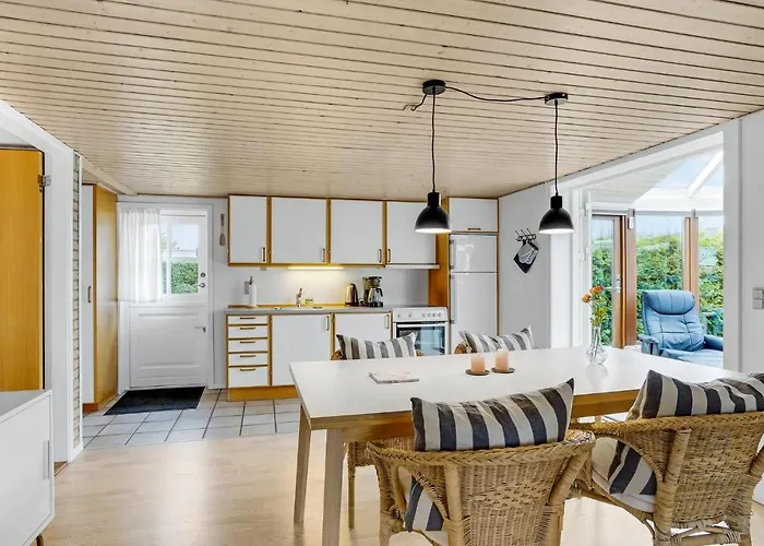 Stunning In With Wifi Сasa de vacaciones *